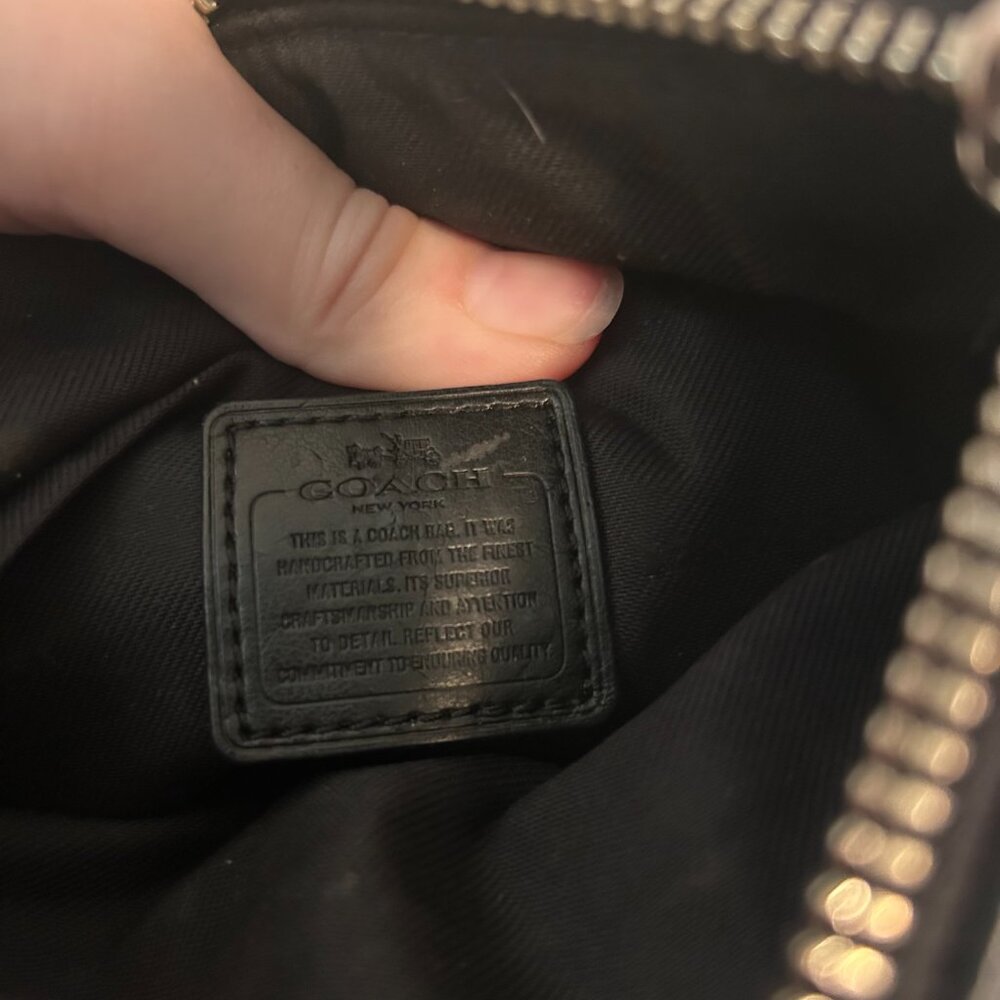 Coach Kitt Messenger Crossbody In Signature Jacquard - Picture 4 of 5